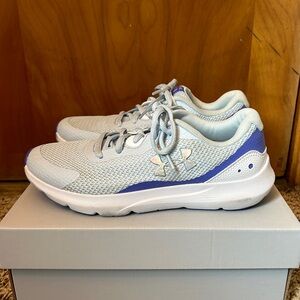 Under Armour Blue Girls’ Surge Lightweight Running Shoes Girls size 5